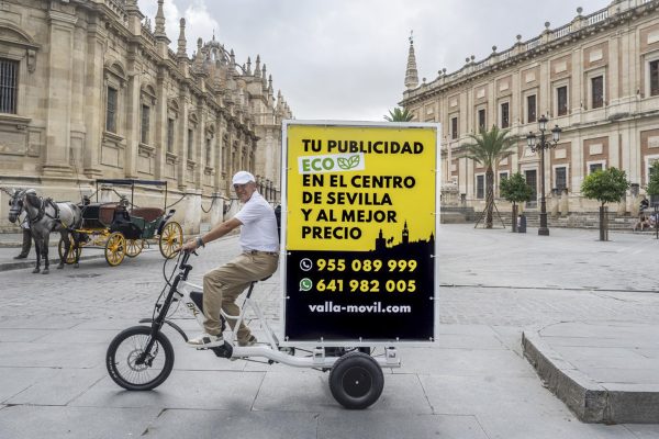 Eco Bici publicidad exterior en el centro de la ciudad al mejor precio